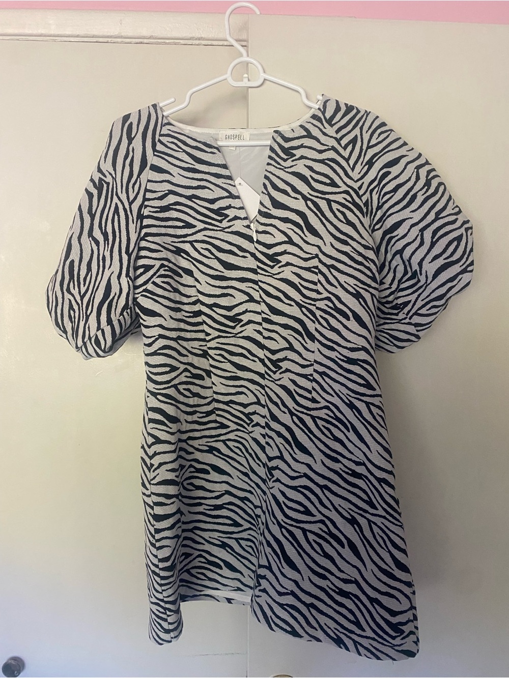 Ghospell Zebra Print Puff Sleeve mini dress size M, NWT